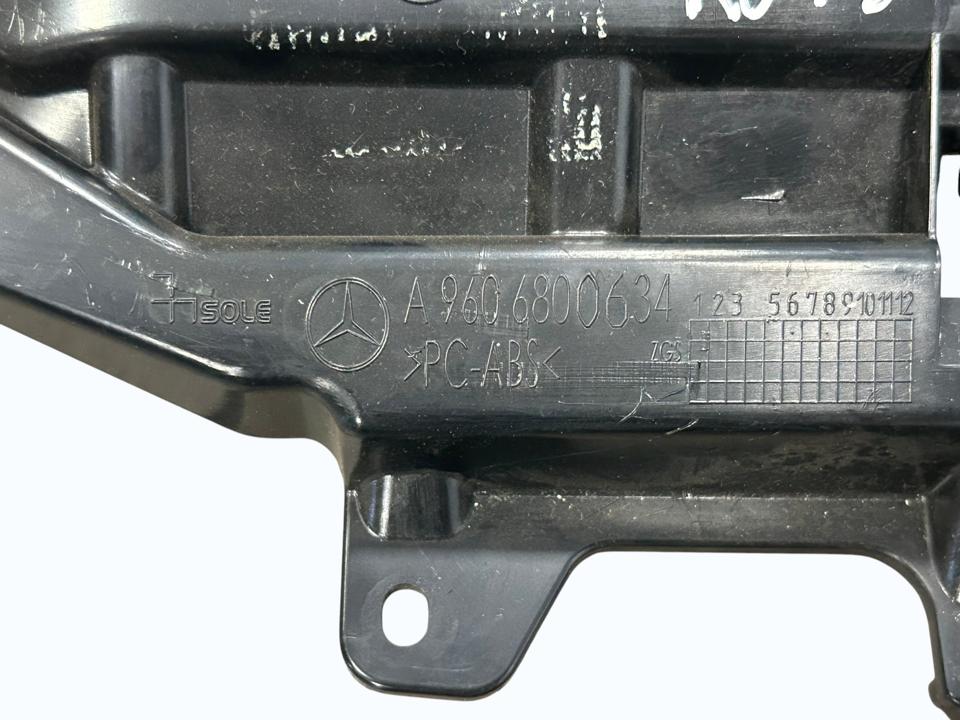 Prietaisų skydelis A9606800634 bracket Mercedes-Benz Trucks ACTROS MP4 / MP5 2018