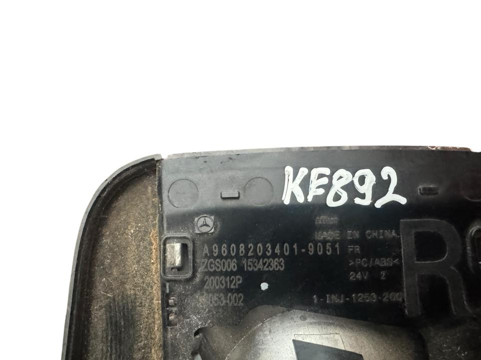 Interior light A9608203401 Mercedes-Benz Trucks ACTROS MP4 / MP5 2018