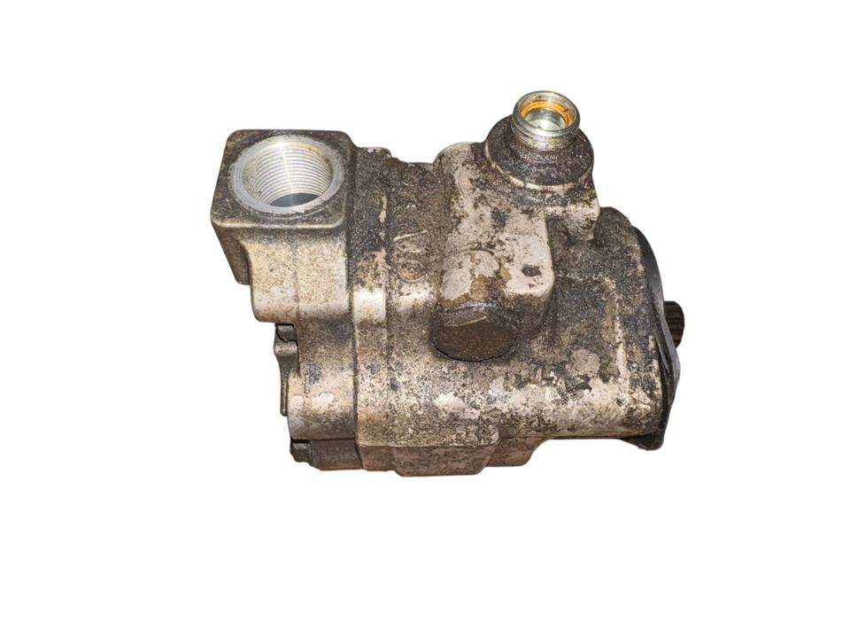 Hydraulic steering pump A9604600280 Mercedes-Benz Trucks ACTROS MP4 / MP5 2014