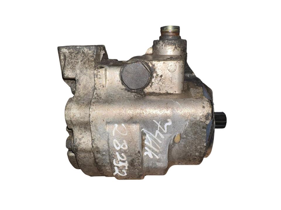 Hydraulic steering pump A9604600380 Mercedes-Benz Trucks ACTROS MP4 / MP5 2018