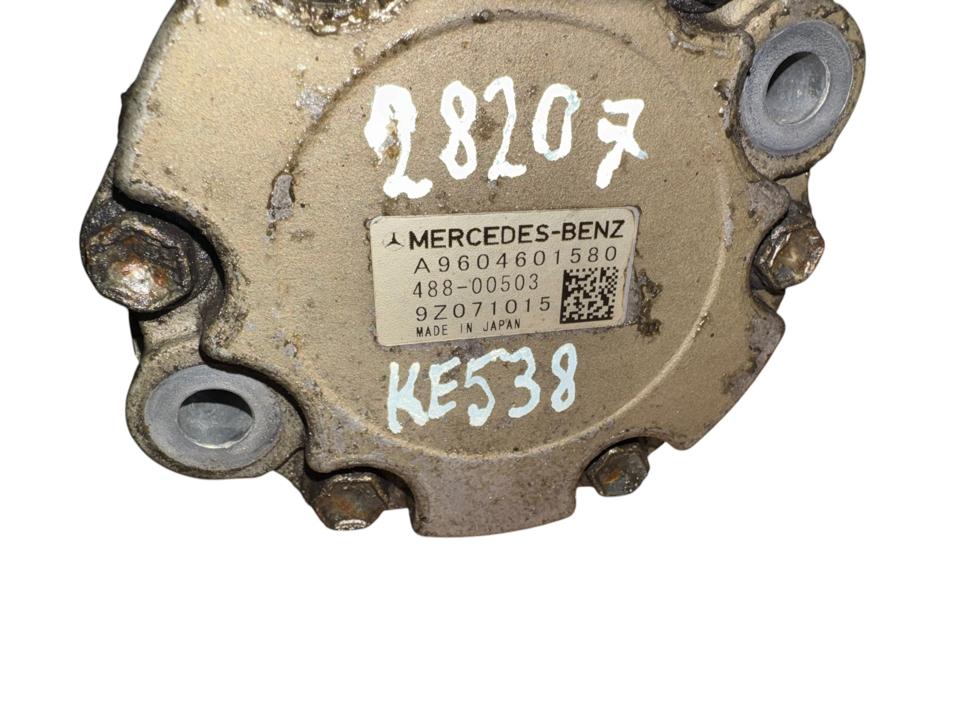 Vairo stiprintuvo hidraulinis siurblys A9604601580 Mercedes-Benz Trucks ACTROS MP4 / MP5 2021