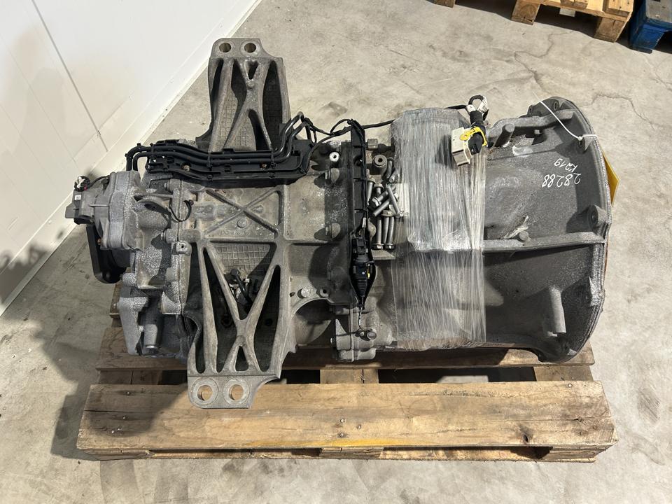 Gearbox A0012603600 G211-12 Mercedes-Benz Trucks ACTROS MP4 / MP5 2019