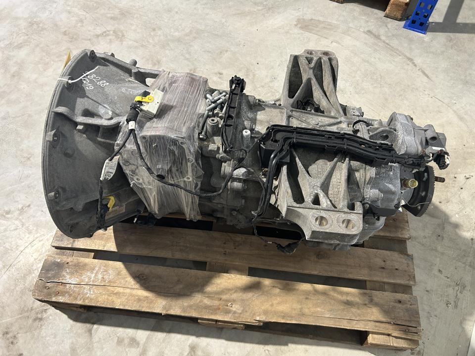 Gearbox A0012603600 G211-12 Mercedes-Benz Trucks ACTROS MP4 / MP5 2019