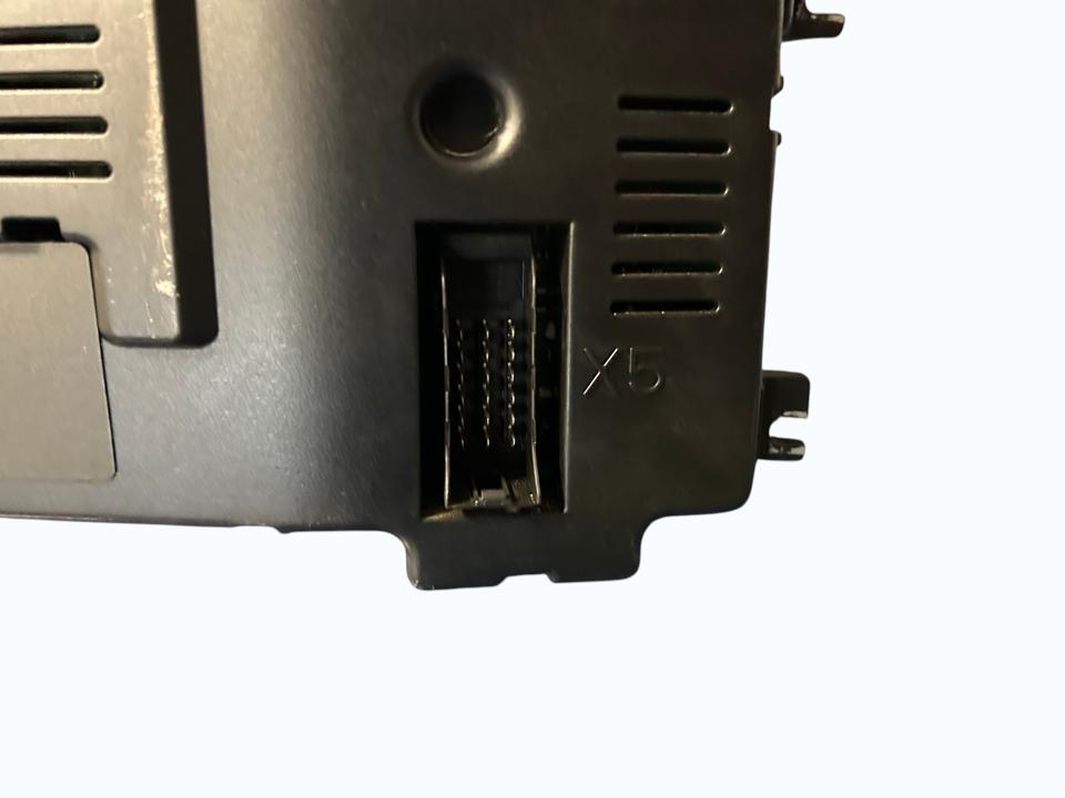 Instrument cluster 81272026235 MAN Trucks TGX I 2012