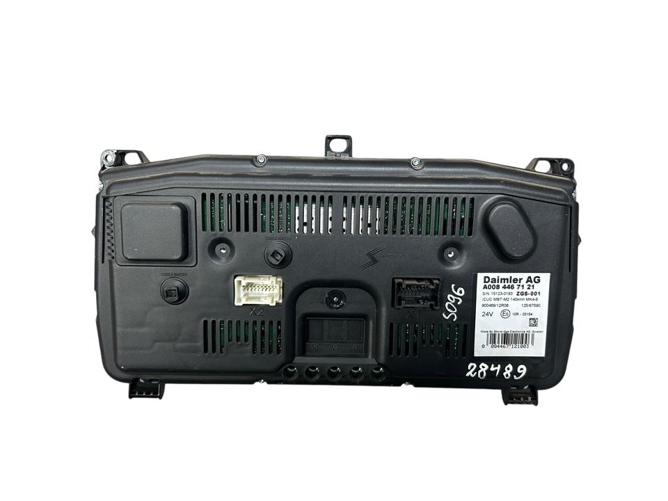 Instrument cluster A0084467121 UK Mercedes-Benz Trucks ACTROS MP4 / MP5 2015