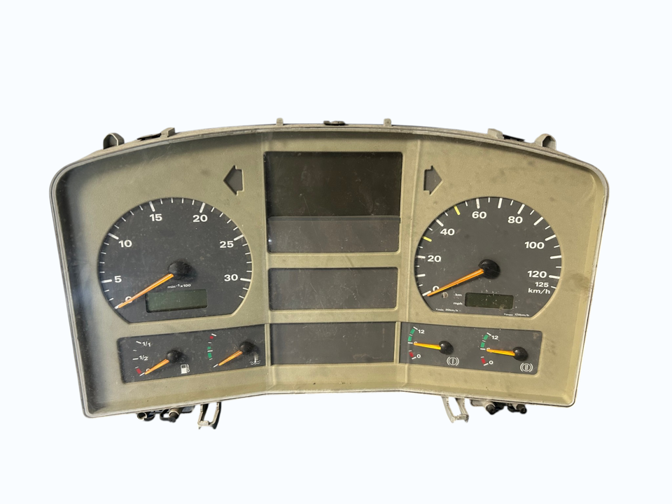 Dashboard 81272026125 MAN Trucks TGX I 2001