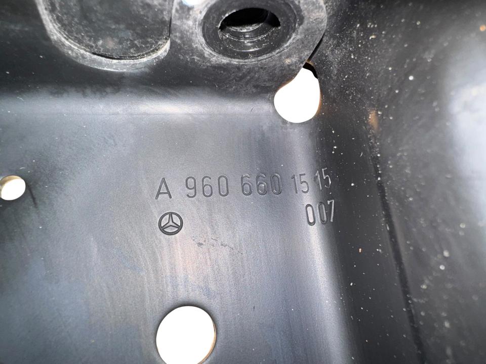 Bracket A9606601515 Mercedes-Benz Trucks ACTROS MP4 / MP5 2019