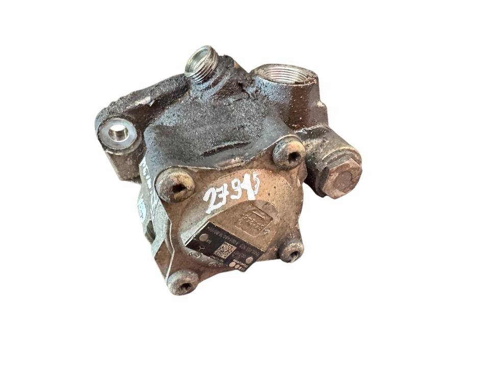 Steering pump A0034601880 Mercedes-Benz Trucks ANTOS 2015