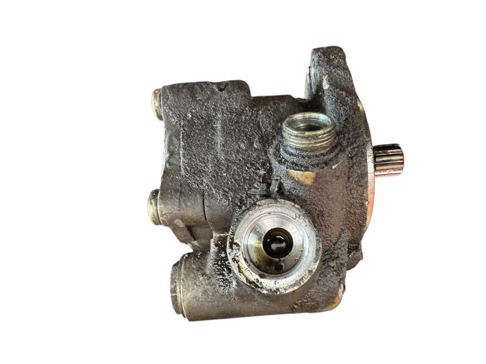 Steering pump A0034601880 Mercedes-Benz Trucks ANTOS 2015