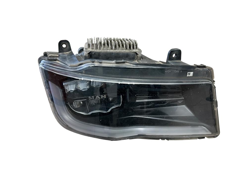 Headlight 81251016825 UK MAN Trucks TGX II 2021 Left Front Right Front