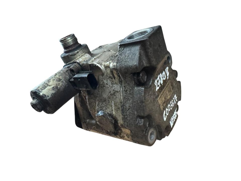 Hydraulic steering pump A9604600380 Mercedes-Benz Trucks ACTROS MP4 / MP5 2018