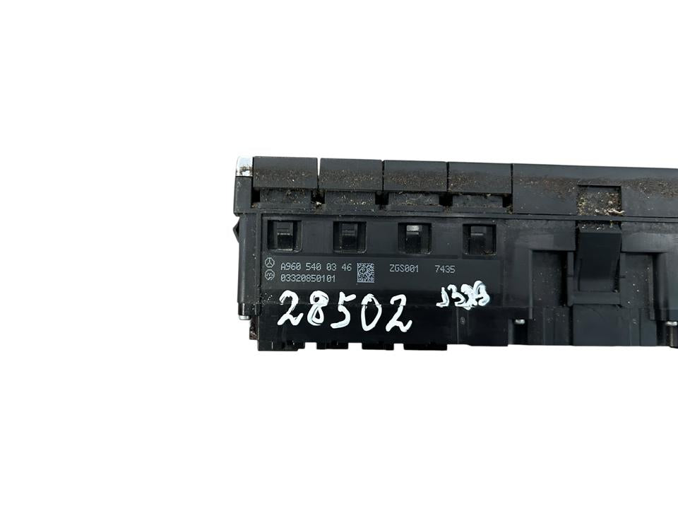 Interior control switches A9605400346 Mercedes-Benz Trucks ACTROS MP4 / MP5 2018