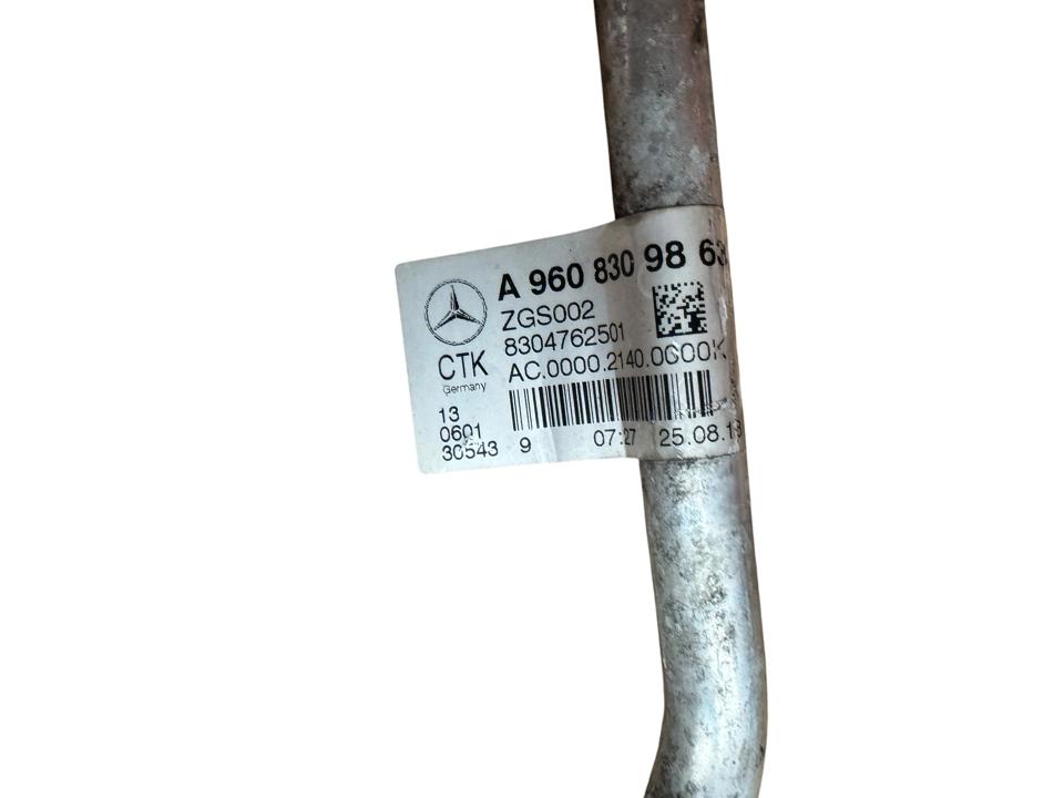 Kondicionieriaus žarnelė A9608309863 Mercedes-Benz Trucks ACTROS MP4 / MP5 2018