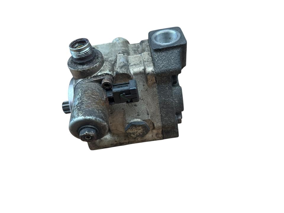 Vairo stiprintuvo hidraulinis siurblys A9604600380 Mercedes-Benz Trucks ACTROS MP4 / MP5 2020