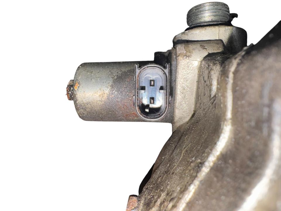 Hydraulic steering pump A9604600380 Mercedes-Benz Trucks ACTROS MP4 / MP5 2017