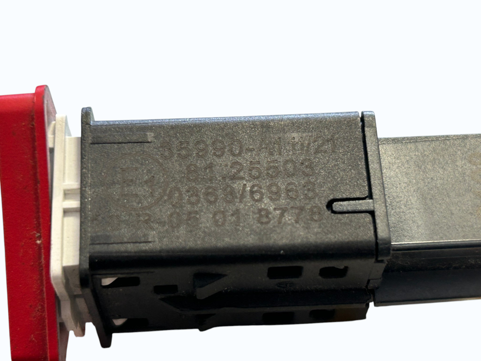 Stop Light Switch 81255030368 warning MAN Trucks TGX II 2021