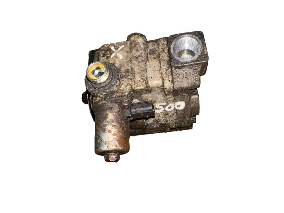 Hydraulic steering pump A9604600380 Mercedes-Benz Trucks ACTROS MP4 / MP5 2017
