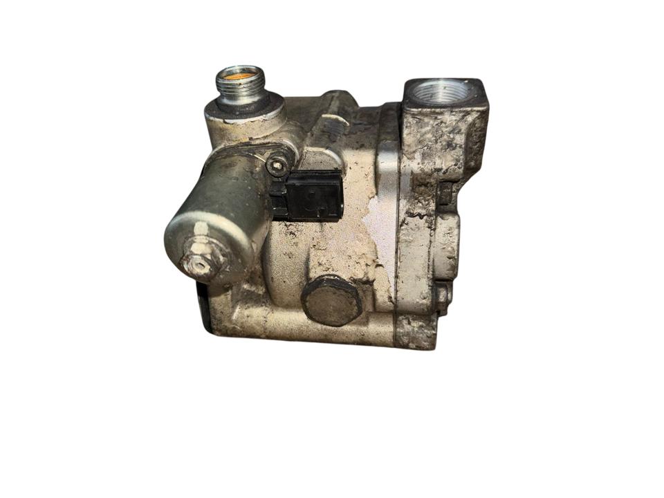 Vairo stiprintuvo hidraulinis siurblys A9604600380 Mercedes-Benz Trucks ACTROS MP4 / MP5 2018