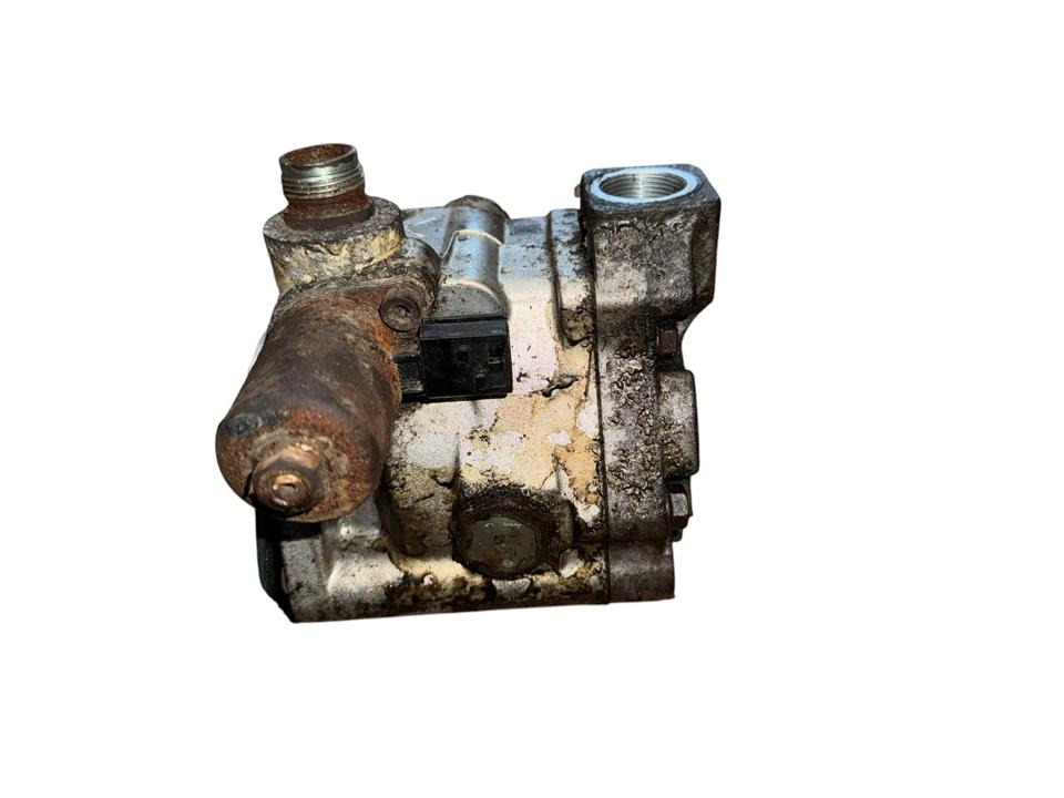 Vairo stiprintuvo hidraulinis siurblys A9604600380 Mercedes-Benz Trucks ACTROS MP4 / MP5 2017