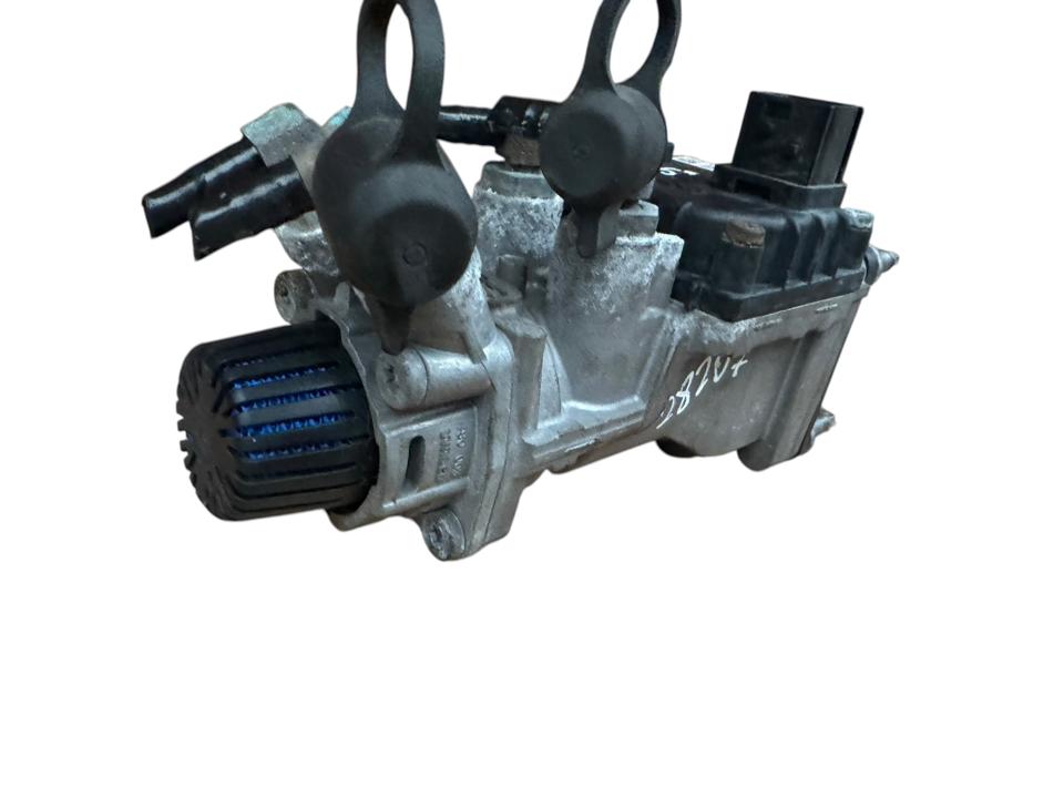 Главный тормозной клапан A0044314706 Mercedes-Benz Trucks ACTROS MP4 / MP5 2021