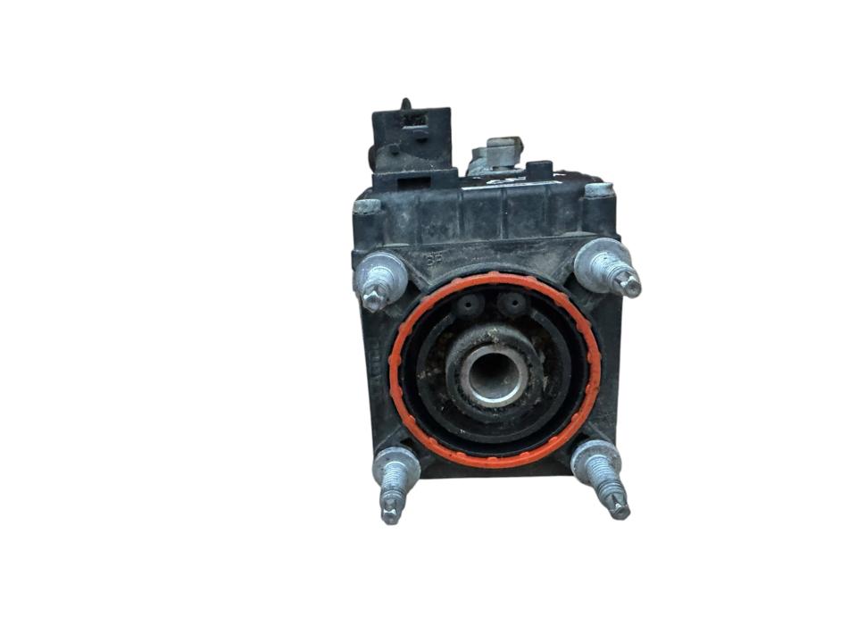 Главный тормозной клапан A0044314706 Mercedes-Benz Trucks ACTROS MP4 / MP5 2021