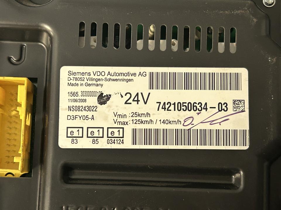 Instrument cluster 7421050634 Renault Trucks MIDLUM 2009