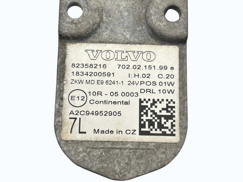 Headlight Module/Individual Parts 82358216 Volvo Trucks FH II 2015