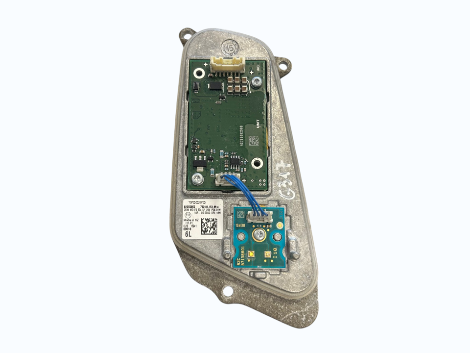 Headlight Module/Individual Parts 82355055 Volvo Trucks FH II 2019