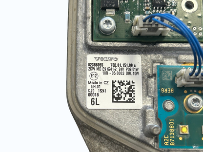 Headlight Module/Individual Parts 82355055 Volvo Trucks FH II 2019