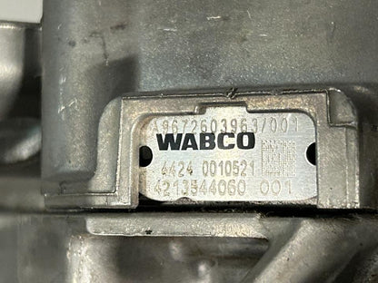 Gear shift cylinder A9672602463 WABCO Mercedes-Benz Trucks ATEGO 3 2017
