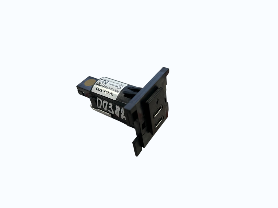 Interior charging port 23242940 type c Renault Trucks T 2022