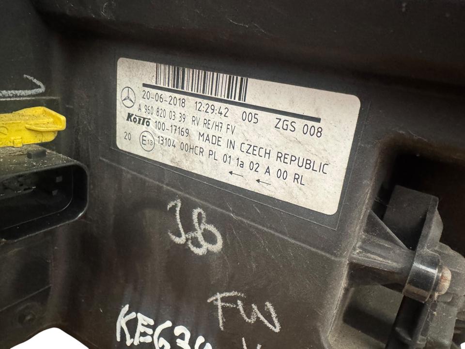 Основная фара A9608200339 Mercedes-Benz Trucks ACTROS MP4 / MP5 2018 спереди справа