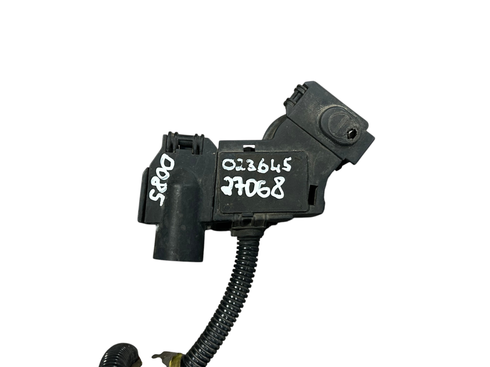 Akumuliatoriaus daviklis 7422729377 Renault Trucks T 2017