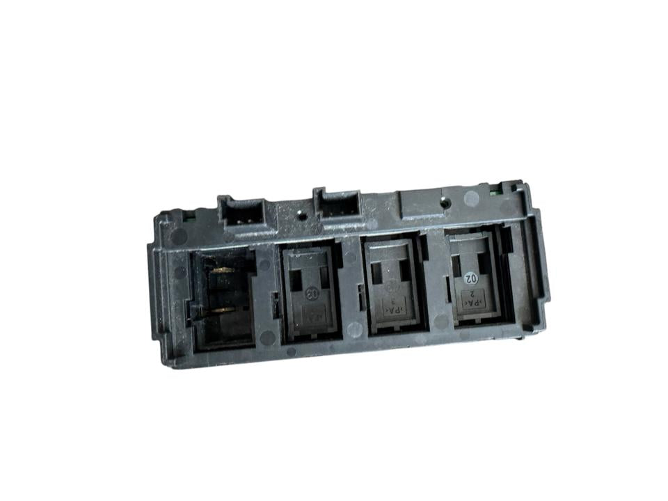 Interior control switches A9605400046 Mercedes-Benz Trucks ACTROS MP4 / MP5 2018