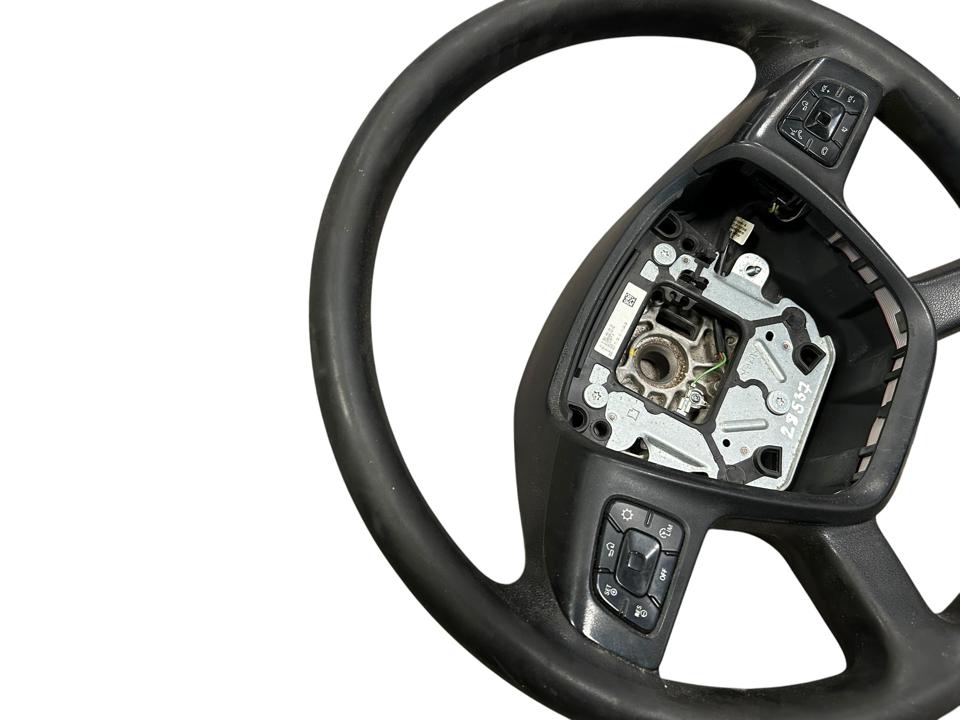 Руль A9604608403 Mercedes-Benz Trucks ACTROS MP4 / MP5 2022