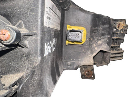Headlight A9608201239 Mercedes-Benz Trucks ACTROS MP4 / MP5 2020 Left Front