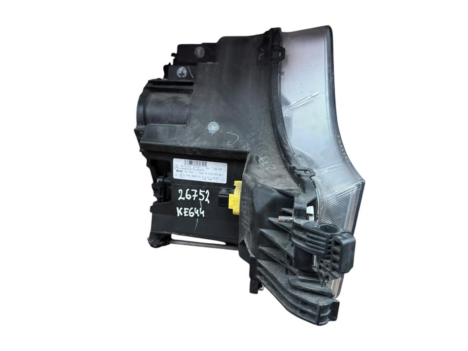 Headlight A9608200439 Mercedes-Benz Trucks ACTROS MP4 / MP5 2022 Left Front