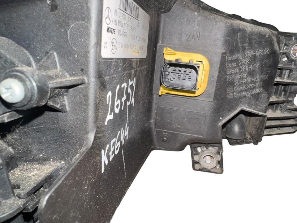 Headlight A9608200439 Mercedes-Benz Trucks ACTROS MP4 / MP5 2022 Left Front