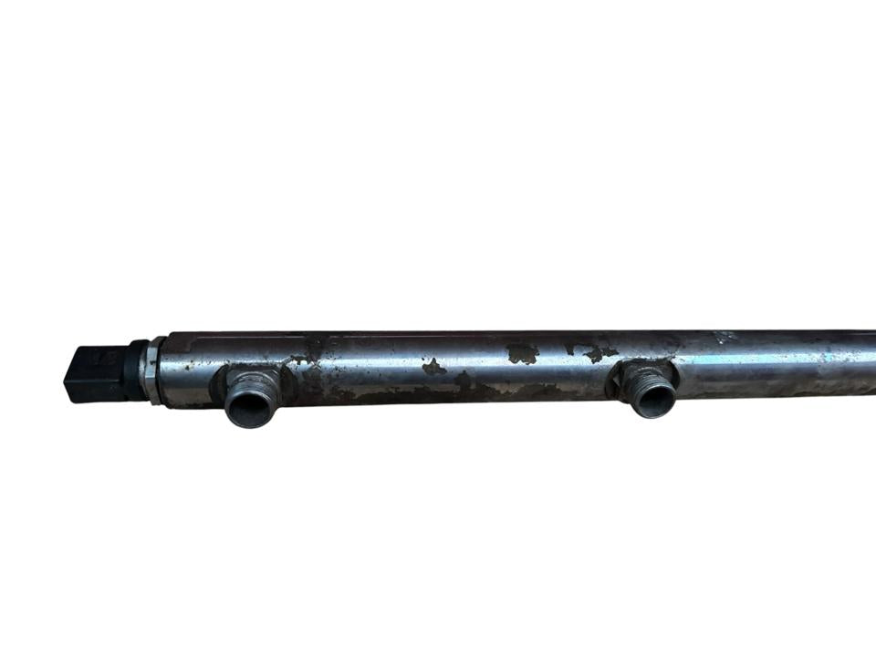 Топливная рампа A4710780245 Mercedes-Benz Trucks ACTROS MP4 / MP5 2012