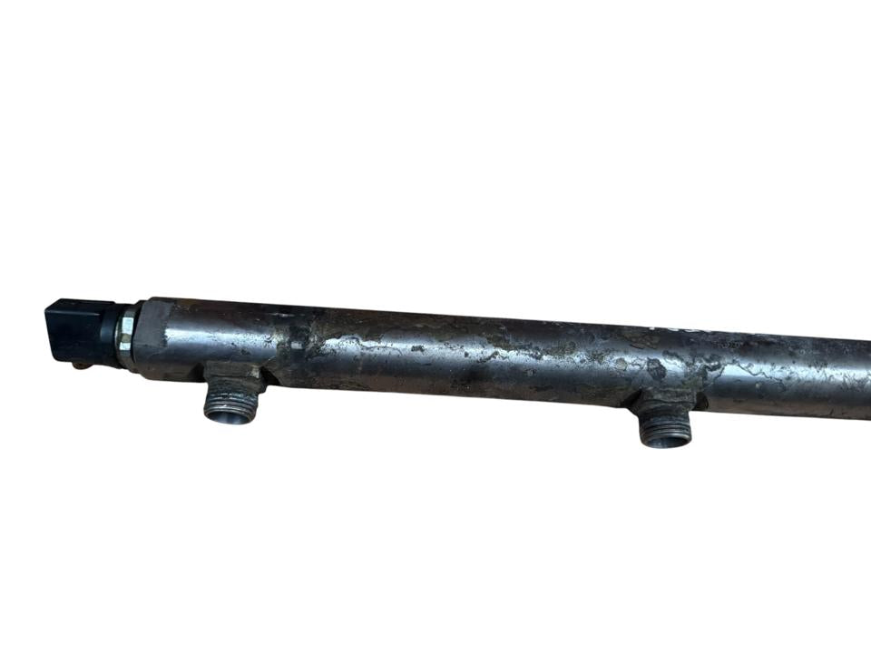 Топливная рампа A4710780245 Mercedes-Benz Trucks ACTROS MP4 / MP5 2015