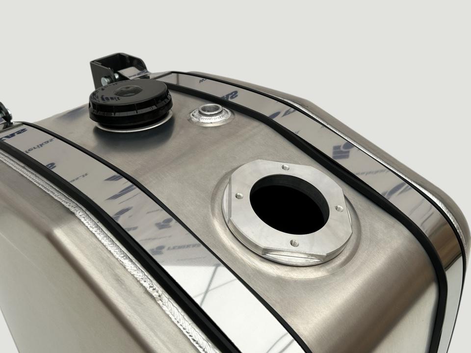 НОВЫЙ Гидравлический бак 120L 590x630x446
