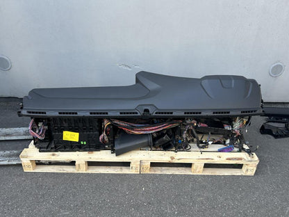 Dashboard set 2084468 Scania R II 2018