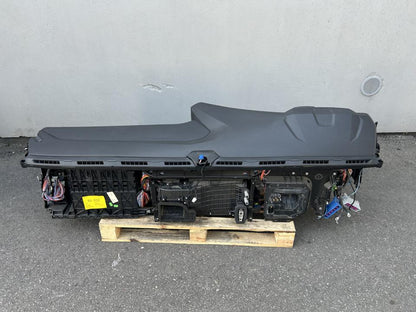 Комплект панелей 2084748 Scania R II 2018
