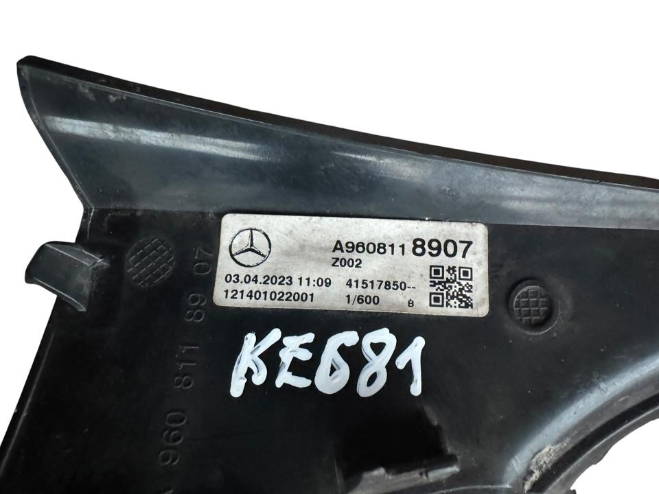 Пластиковая отделка A9608118907 Mercedes-Benz Trucks ACTROS MP4 / MP5 2018