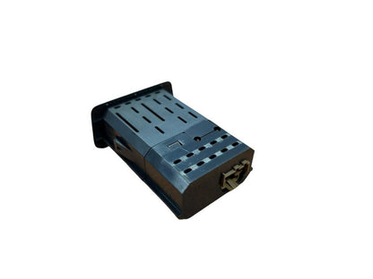 Krovimo lizdas salone 2554704 USB Scania R II 2017