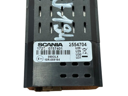 Krovimo lizdas salone 2554704 USB Scania R II 2017