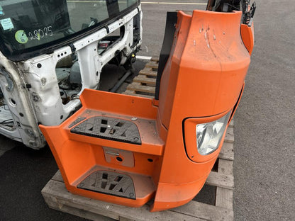 Bamperio komplektas A9608201839 Mercedes-Benz Trucks ANTOS 2015 priekis