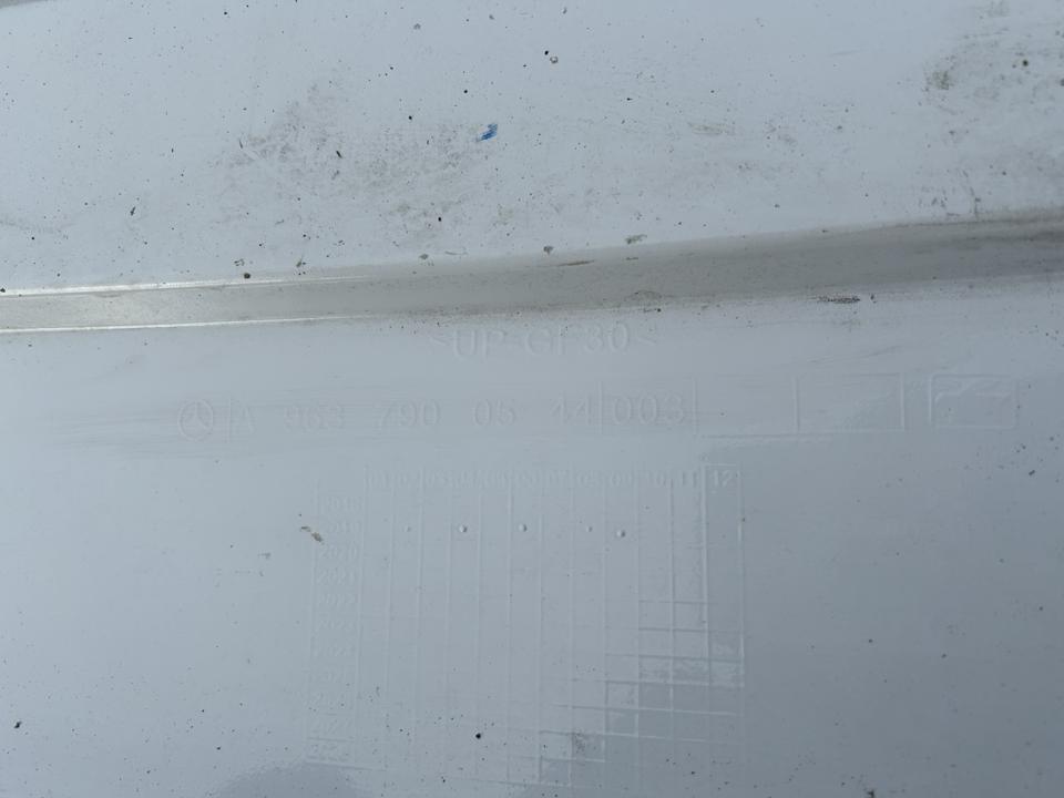 Cab roof spoiler A9637900544 Mercedes-Benz Trucks ACTROS MP4 / MP5 2020