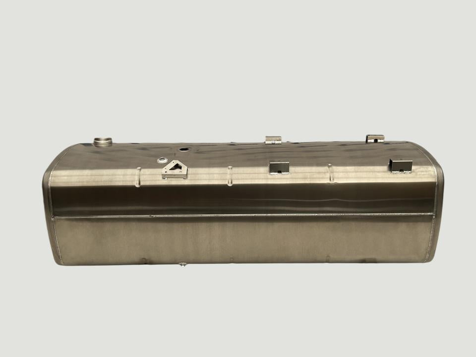 НОВЫЙ DAF 845L топливный бак 620x675x2270 со ступенями