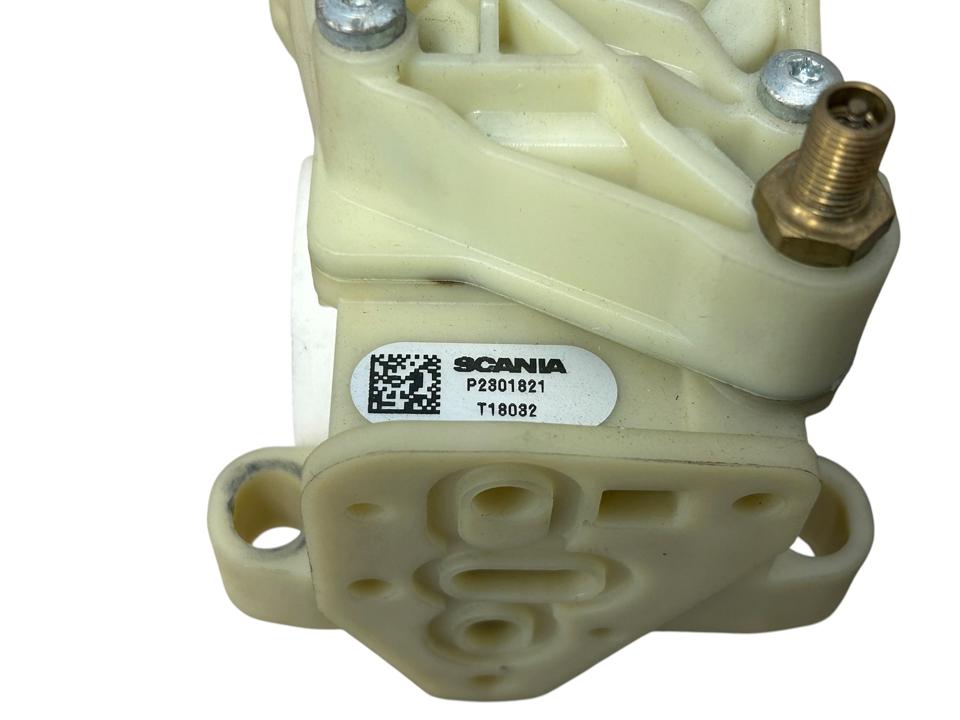 Parking brake switch, lever 2301821 Scania R II 2023